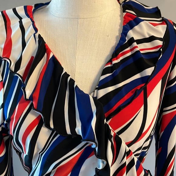 NINE WEST ruffled wrap stretch dress with belt tie Size 12 red white and blue - Picture 2 of 10